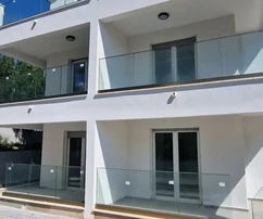 Чиово, Округ Г., небольшая 2-комнатная квартира 54 м², 1-й этаж, большая терраса, новостройка