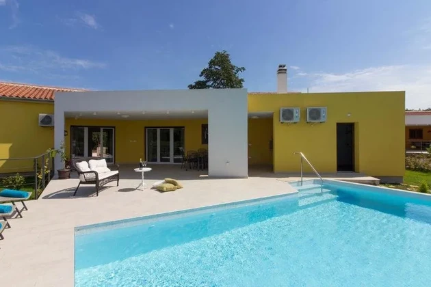 Svetvinčenat, Istria: Villa contemporanea in posizione privilegiata