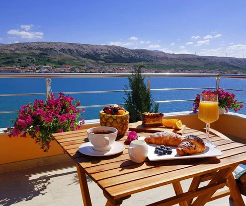 Moderno boutique hotel in vendita a Pag in Croazia