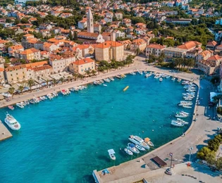 Građevinsko zemljište s pogledom na more na Braču, Supetar