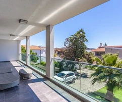 Rogoznicán, második sorban a tengertől villa eladó Horvátországban