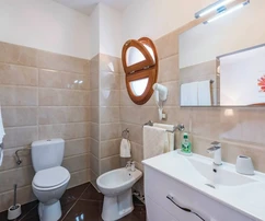 Luxusvilla zum Verkauf in Tar-Vabriga bei Poreč in Kroatien