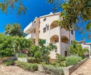 Čiovo, quartiere G, Mavarčica, casa indipendente con 4 posti auto, vista