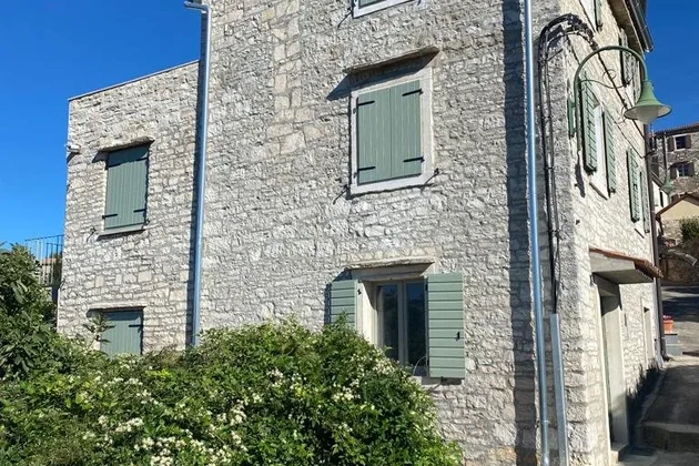 Maison jumelée avec vue panoramique sur la mer, Brtonigla et les vignobles environnants, Buje, ISTRIE