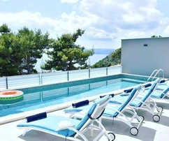 Maison jumelée avec piscine à vendre à Makarska en Croatie