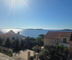 Ostrov Korčula, Potirna, dům s apartmány, druhý řad od moře
