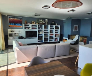 Opatija, exkluzivní apartmán ve výborné lokalitě, dvoupokojový, 87 m², první řada u moře