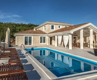 Jadranovo, villa di lusso in pietra con piscina e vista panoramica