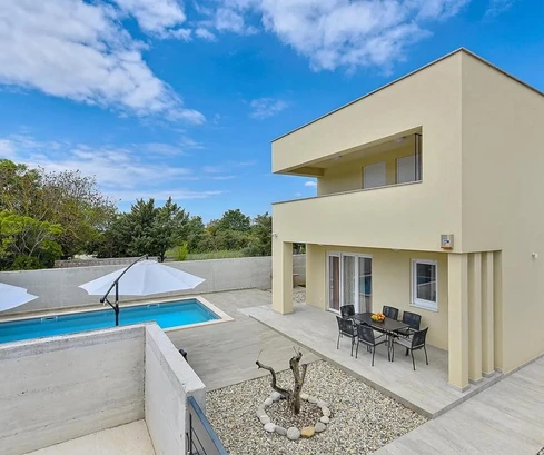 Maison moderne à vendre avec vue mer à Vodnjan en Croatie