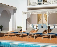 Luxurious Poreč Villa: A Haven of Elegance with Panoramic Sea Vistas