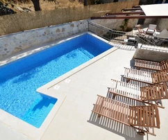 Istria, Rovinj: Kamienna willa z basenem, duży potencjał