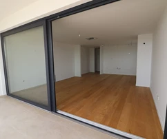 Appartement de luxe trois pièces avec vue sur la mer