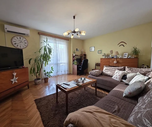 Apartament w Zadarze w doskonałej lokalizacji, pierwsza linia brzegowa