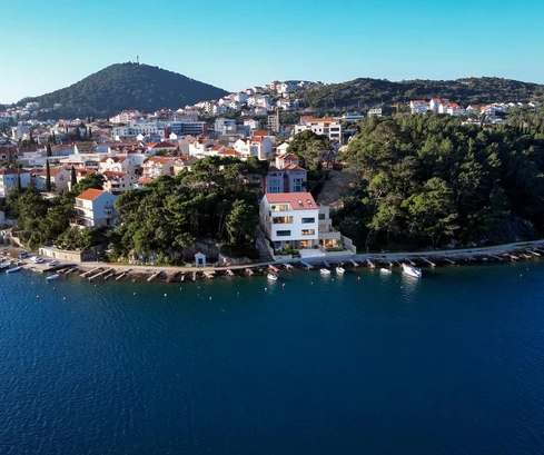 Appartamento in vendita a Dubrovnik proprio sul lungomare in Croazia