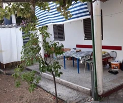 Dom Sabunike, (8S), 149m2, 6VPM, podzielony na 3 apartamenty