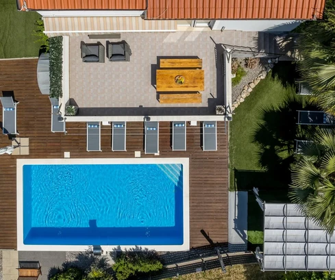 Kastel Stari, attraktives Haus mit Swimmingpool in ruhiger Lage