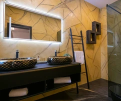 Luxury villa for sale in Zagvozd in Croatia