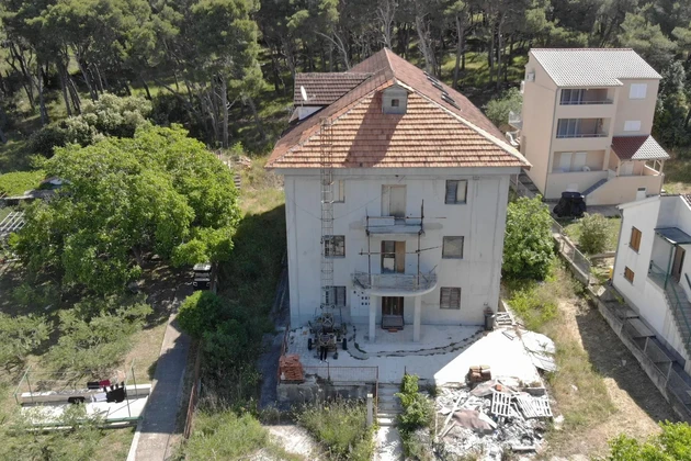 Spacious home for sale on Zlarin Island 1200 sq ft in Croatia