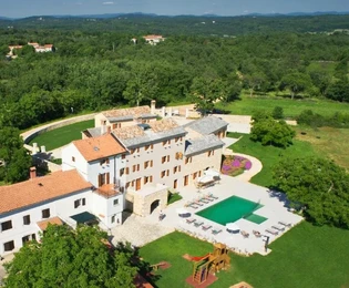 Istria, Grožnjan – Tenuta istriana tradizionale con completa privacy