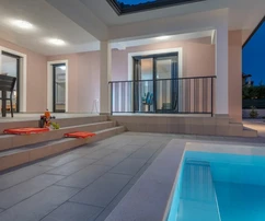 Bellissima casa nuova con piscina, Istria, Labin