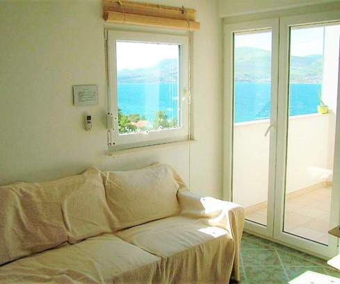 Urokliwe mieszkanie na Čiovie z widokiem na morze na sprzedaż