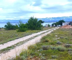 Stavební pozemek 350 m², 100 metrů k moři