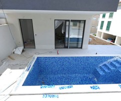 Luxury 3-Bedroom Apartment in Ciovo Near the Sea