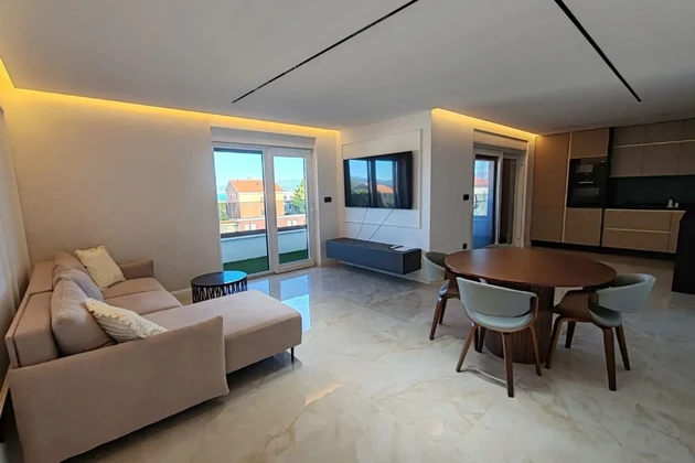 Apartment, Malinska, Island of Krk, Completely Newly Furnished!