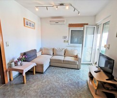 Encantador apartamento en Čiovo con vista al mar en venta