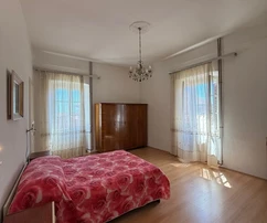 Istrien, Brtonigla: Geräumige Wohnung mit Meerblick