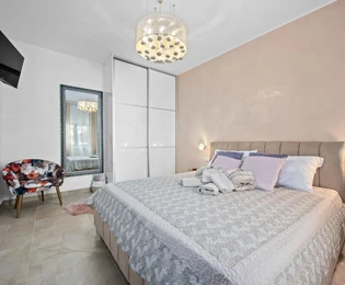 Haus mit Pool in Rovinj nahe dem Stadtzentrum zu verkaufen in Kroatien