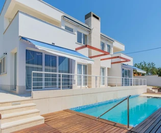 Villa al mare con vista sull'oceano in vendita a Orsera in Croazia