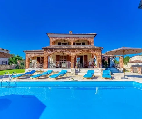 Istrie, Višnjan : Villa rustique en pierre avec piscine