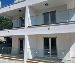 Čiovo,Okrug G., small 2-bedroom apartment 58m2, garden, large terrace, new building