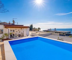 Rijeka, Kantrida, Haus mit Pool und Panoramablick auf das Meer in Küstennähe