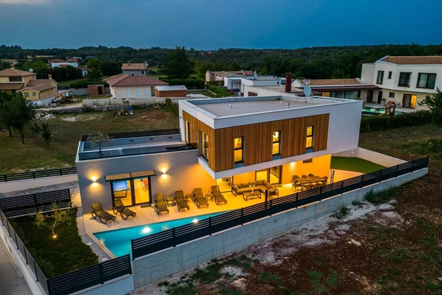 Istria, Svetvinčenat, villa de lujo con piscina