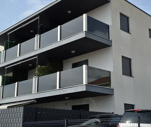 Charming 1-Bed Apartment with Large Terrace in Trogir