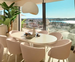 Luksusowa willa na sprzedaż na wyspie Čiovo z panoramicznym widokiem w Chorwacji