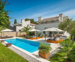 House Rovinjsko Selo, Rovinj, 204m2