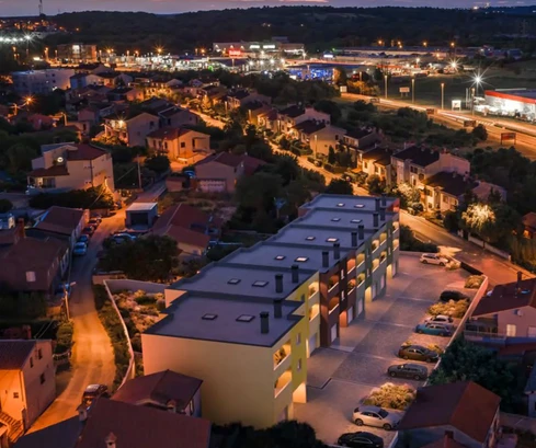 Istria, Parenzo: Appartamento moderno con due camere da letto