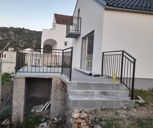 Vis, Vis, casa independiente de 130 m2 con vistas al mar, a 300 m del mar