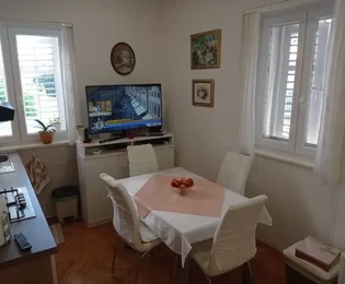 Сплит, Таблица, апартамент 80 м² разделён на 2 блока, отличное расположение