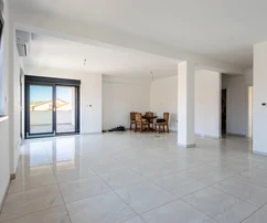 Vodice, ampio attico con terrazza sul tetto