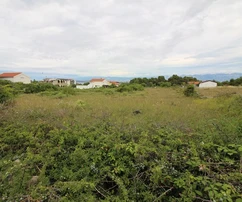 Terreno edificabile 750 m², necessaria la preparazione del piano UPU
