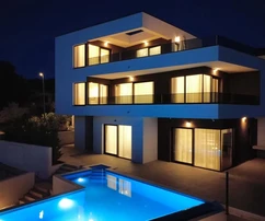Casa Rogoznica, 285 m2