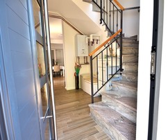 SPRZEDANY - Sprzedaż domu z widokiem na morze w Tribunju