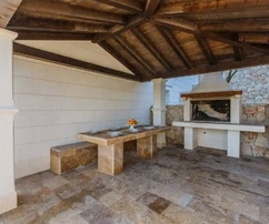 Villa de luxe à vendre avec vue sur la mer près de Trogir en Croatie