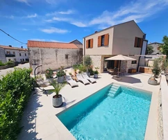 Istria, Marcana: Nuova casa a schiera con piscina