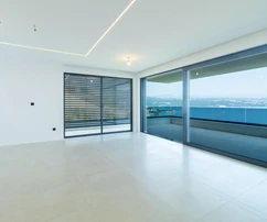Opatija, appartamento di lusso con quattro stanze in edificio nuovo con vista mare