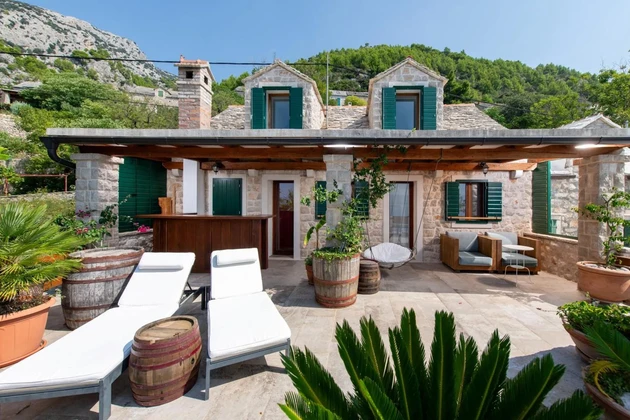 Stone house for sale with sea view on Brač in Croatia